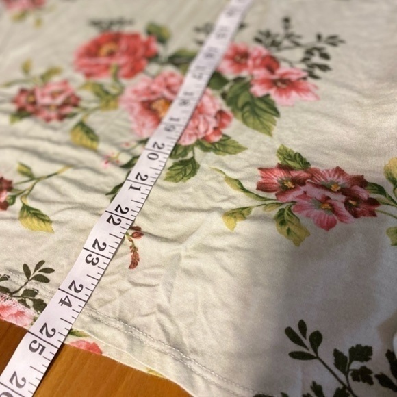 Lime & Chilli Green Floral Short Sleeve Top with Criss Cross‎ Neckline - Picture 8 of 8